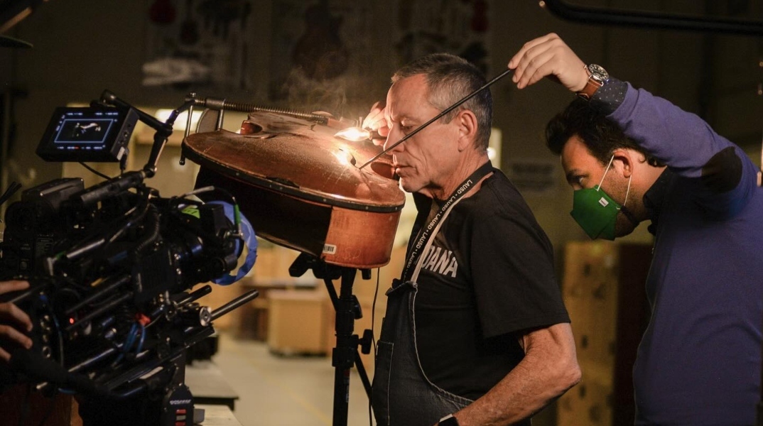 The Last Repair Shop: Πως το Οσκαρικό ντοκιμαντέρ ζωντάνεψε ένα εργαστήριο μουσικών οργάνων στο Λος Άντζελες