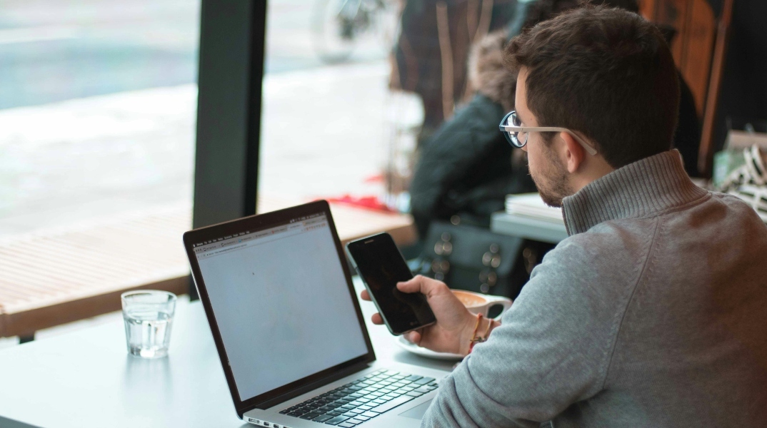 Φοροελαφρύνσεις 2026: Δείτε πόσα θα κερδίζετε στον μισθό σας από τον Ιανουάριο με λίγα κλικ