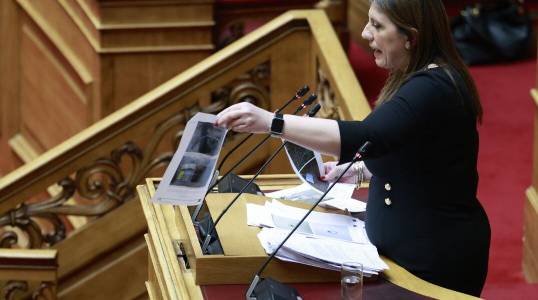 «Μας σπάσατε τα νεύρα»: Μπούρας κατά Ζωής Κωνσταντοπούλου