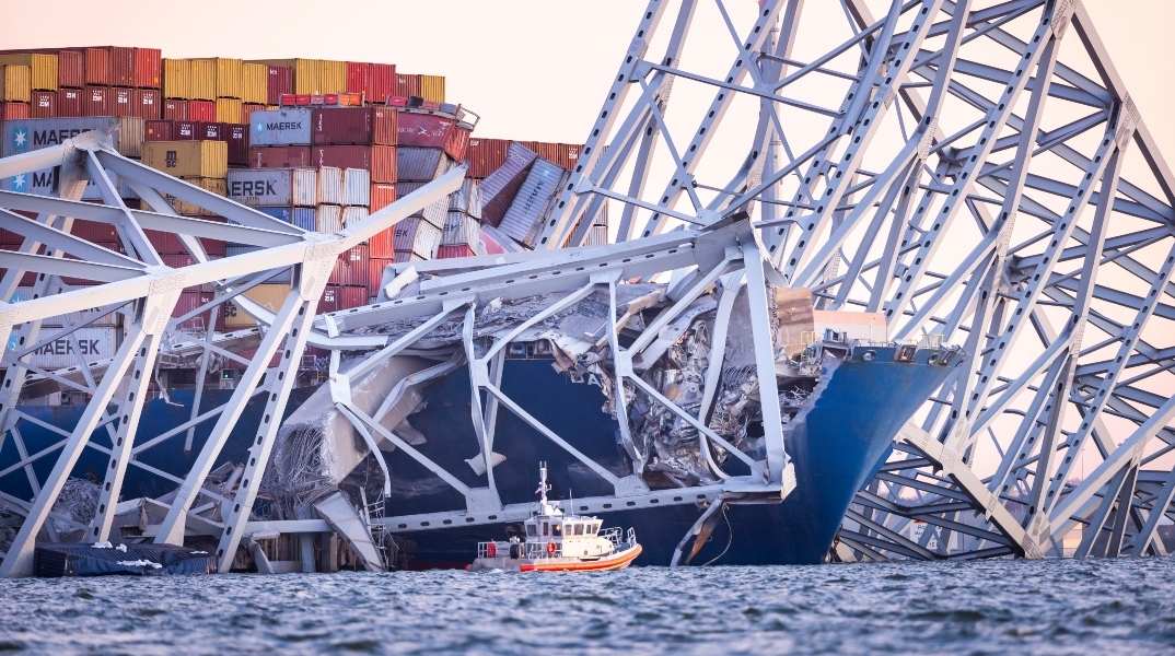 Βαλτιμόρη: 764 τόνους επικίνδυνων υλικών μετέφερε το πλοίο που προσέκρουσε στη γέφυρα