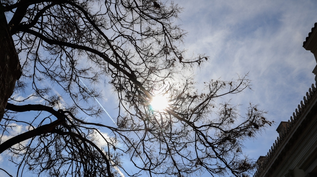Γενικά αίθριος θα είναι ο καιρός αύριο Παρασκευή, με αραιές νεφώσεις από το απόγευμα 