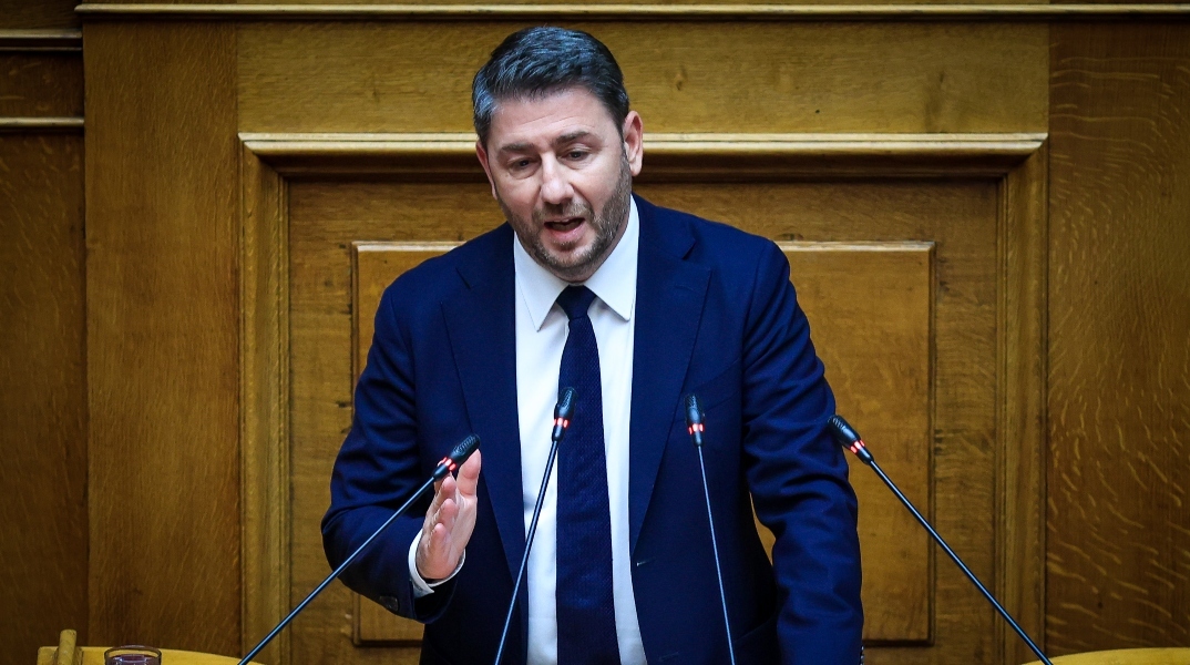 Ανδρουλάκης: Η κυβέρνηση λειτουργεί σαν μια κουρδισμένη μηχανή συγκάλυψης