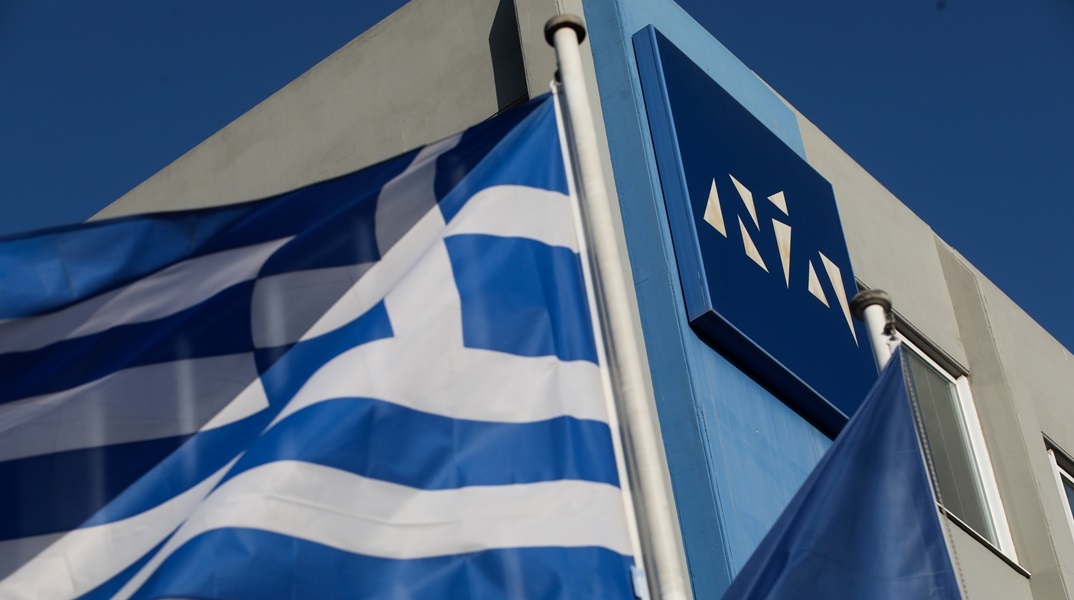 ΝΔ για «προσυνεννόηση» ΠΑΣΟΚ - ΣΥΡΙΖΑ: Τα δύο κόμματα ««ντίλαραν» έχοντας πλήρη γνώση του δημοσιεύματος