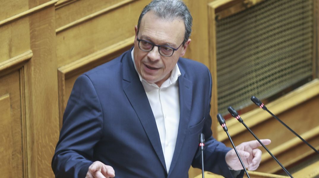 O Σωκράτης Φάμελλος