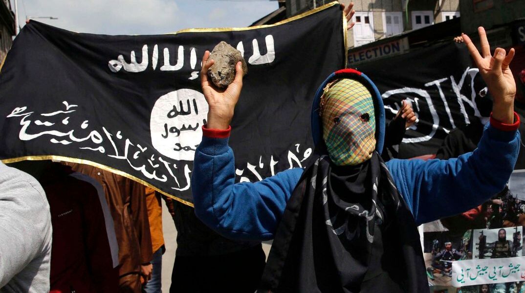 Iσλαμικό Κράτος: Η θανάσιμη υπενθύμιση της επιστροφής του