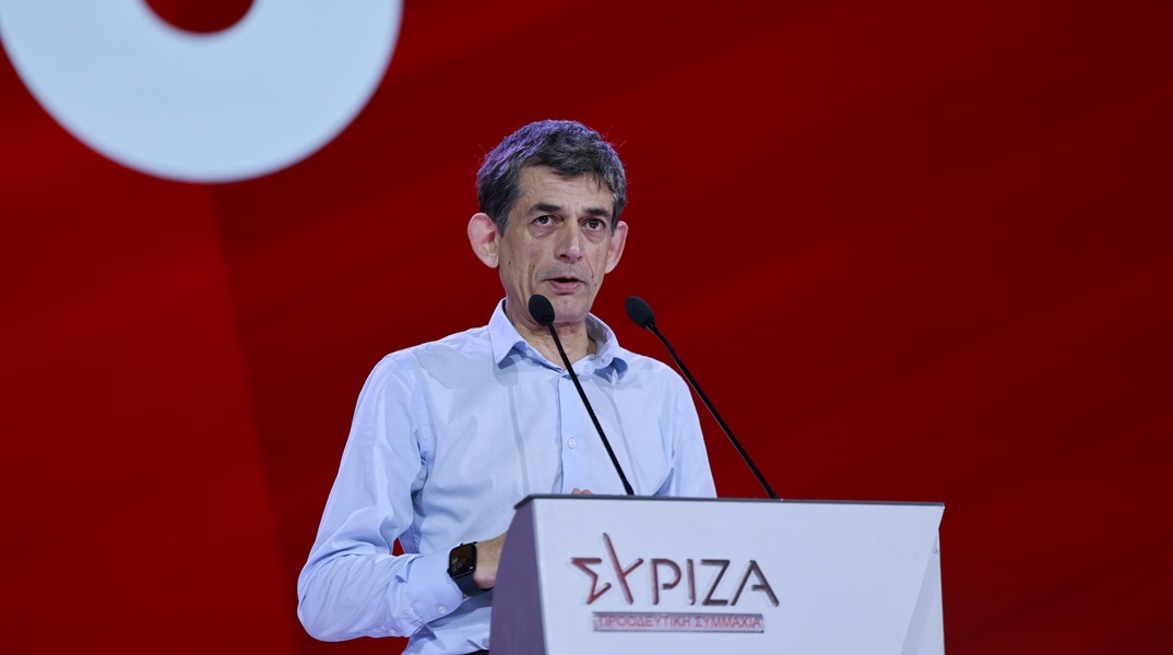 Ο Νίκος Καρανίκας