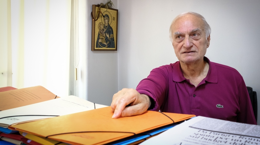 Βελτιώνεται η υγεία Μανώλη Μαυρομμάτη - Αποσωληνώθηκε μετά από 45 ημέρες