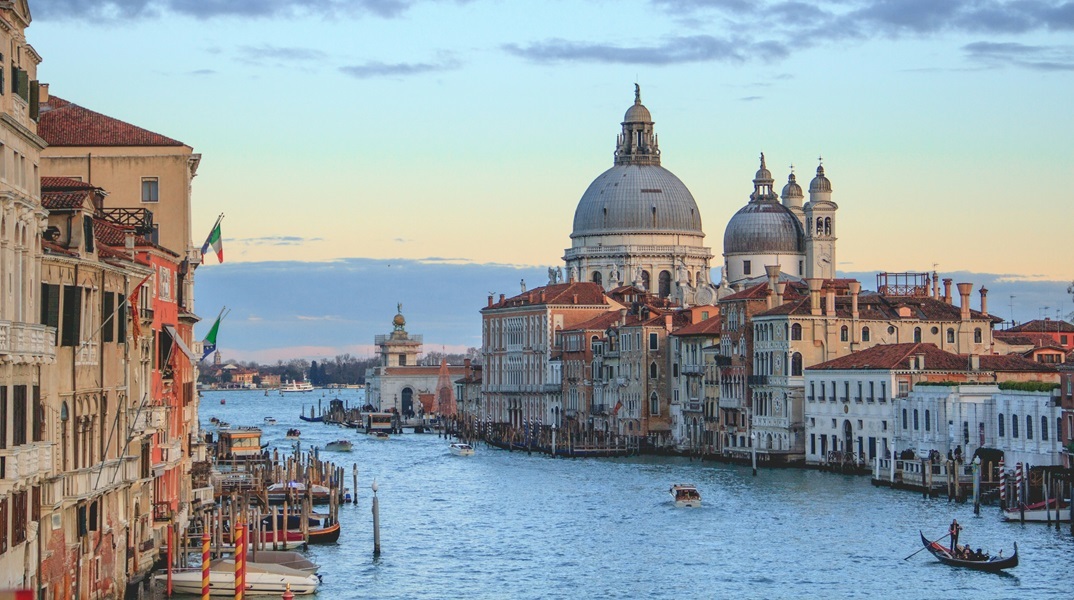 Τέλη του μήνα τίθεται σε ισχύ το «εισιτήριο εισόδου» στη Βενετία 