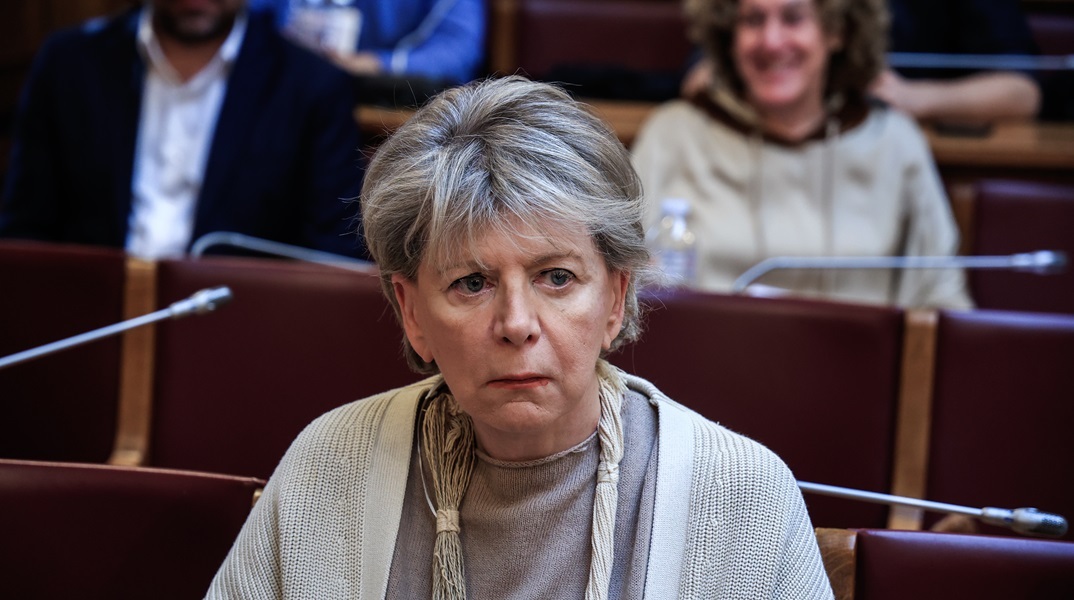 Η Έλενα Ακρίτα