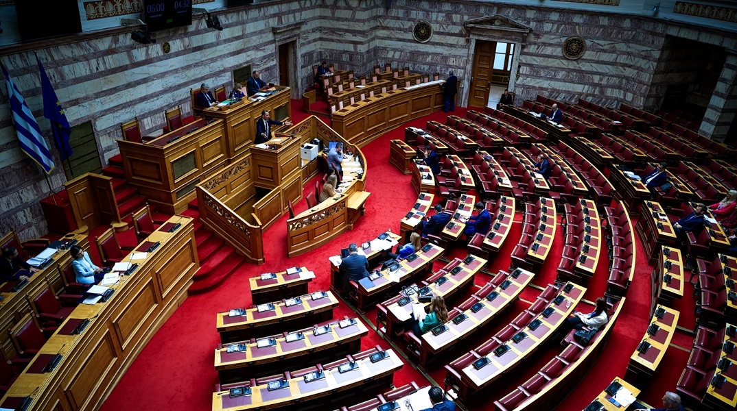 Ψηφίστηκε το νομοσχέδιο για τη δημόσια υγεία και το ΕΣΥ στη Βουλή 