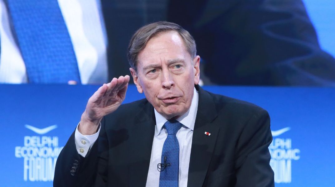 Στρατηγός David Petraeus: η Ρωσία δε θα σταματήσει στην Ουκρανία – η Μολδαβία και ίσως η Λιθουανία είναι οι επόμενες