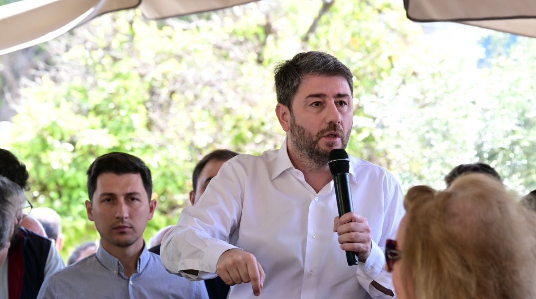 Ο πρόεδρος του ΠΑΣΟΚ μίλησε από την Ηλιούπολη 