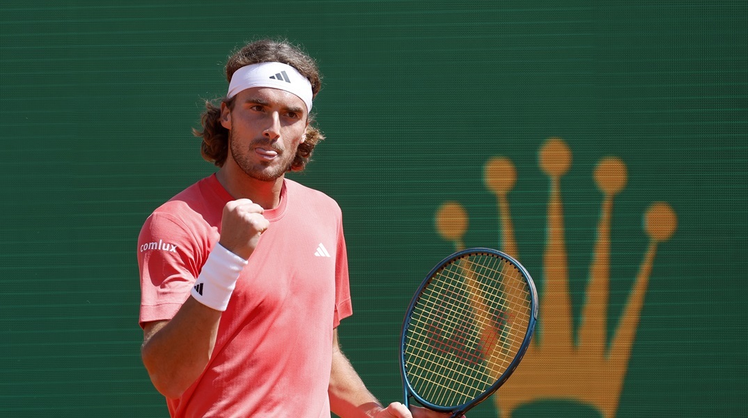 Θριάμβευσε ο Τσιτσιπάς έναντι του Σίνερ και προκρίθηκε στον τελικό του τουρνουά του Μόντε Κάρλο