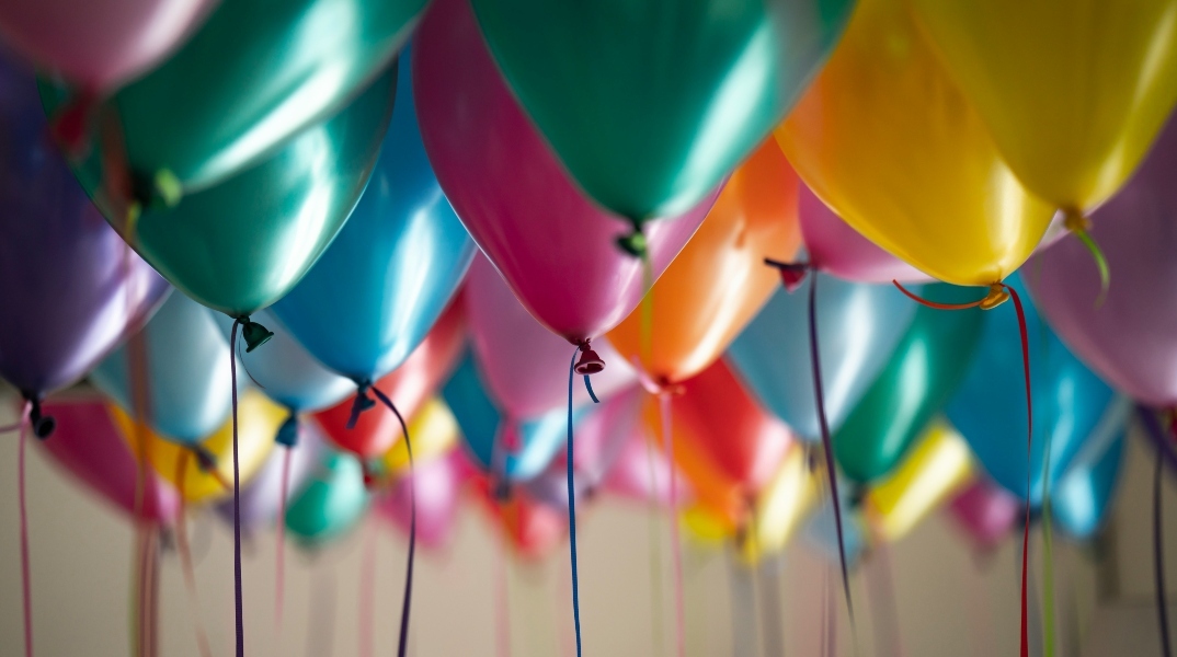 Πολύχρωμα μπαλόνια