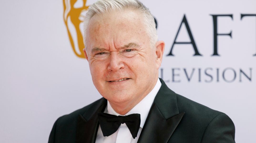 ΒΒC: Παραιτήθηκε o Χιου Έντουαρντς που είχε εμπλακεί σε σεξουαλικό σκάνδαλο