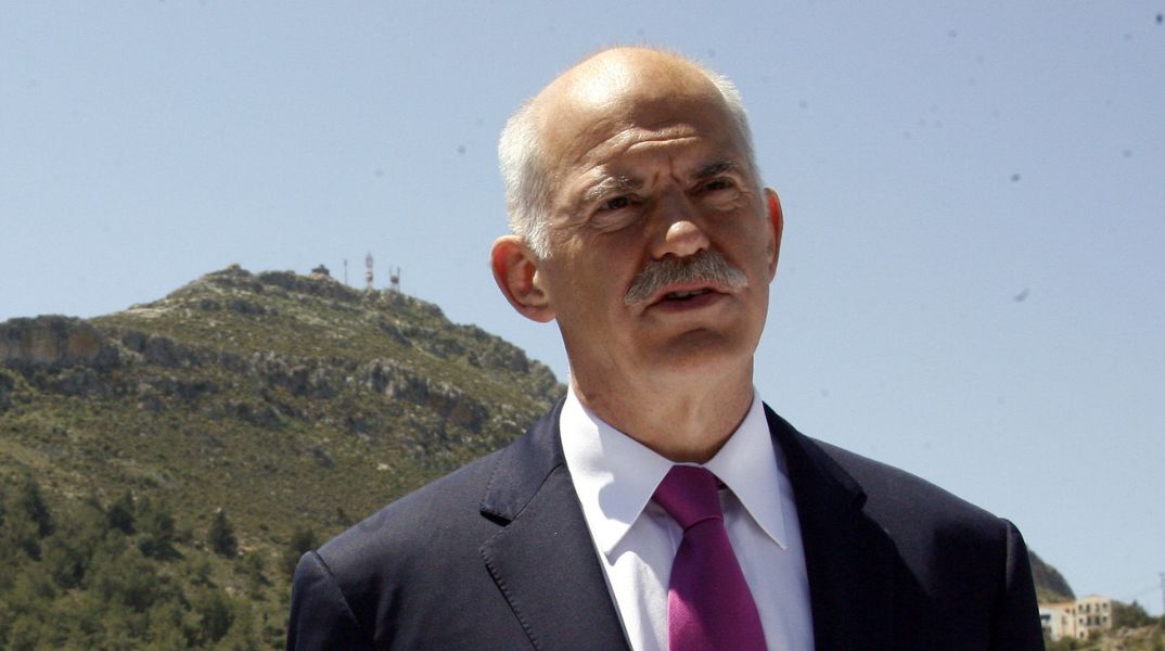 Ο Γιώργος Παπανδρέου στο Καστελόριζο για το διάγγελμα των μνημονίων