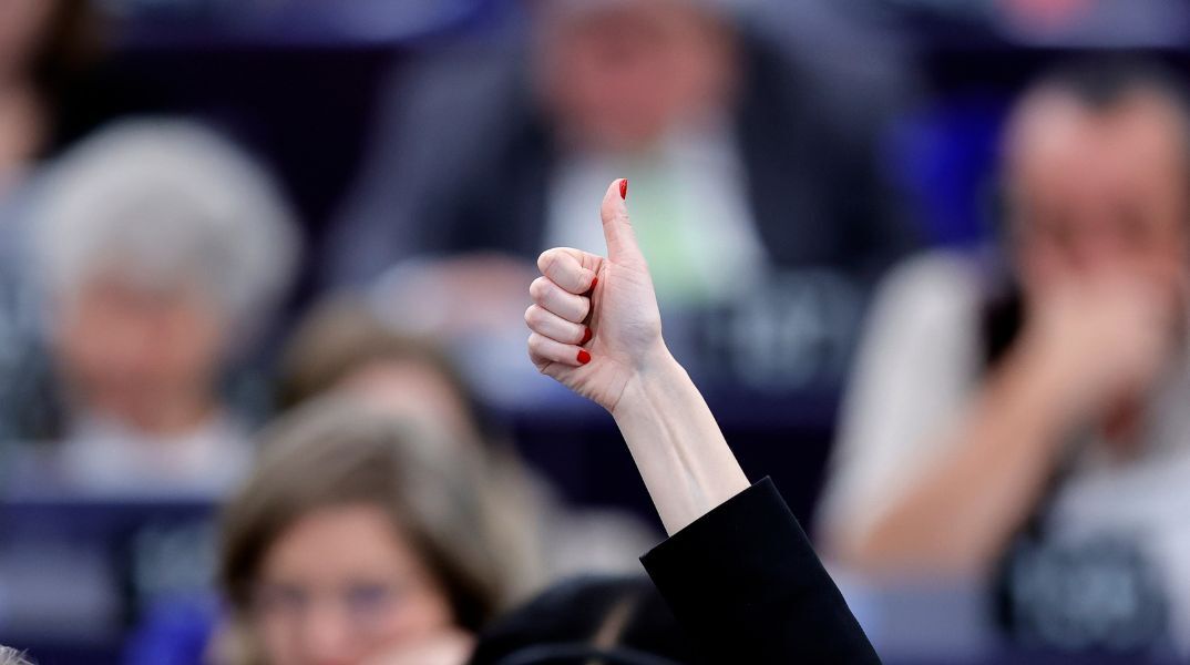 Στο Ευρωκοινοβούλιο η νομοθεσία για την αντιμετώπιση της βίας κατά των γυναικών