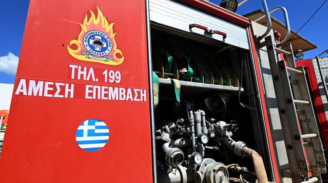 Ασπρόπυργος: Πυρκαγιά στην Περιφερειακή Αιγάλεω