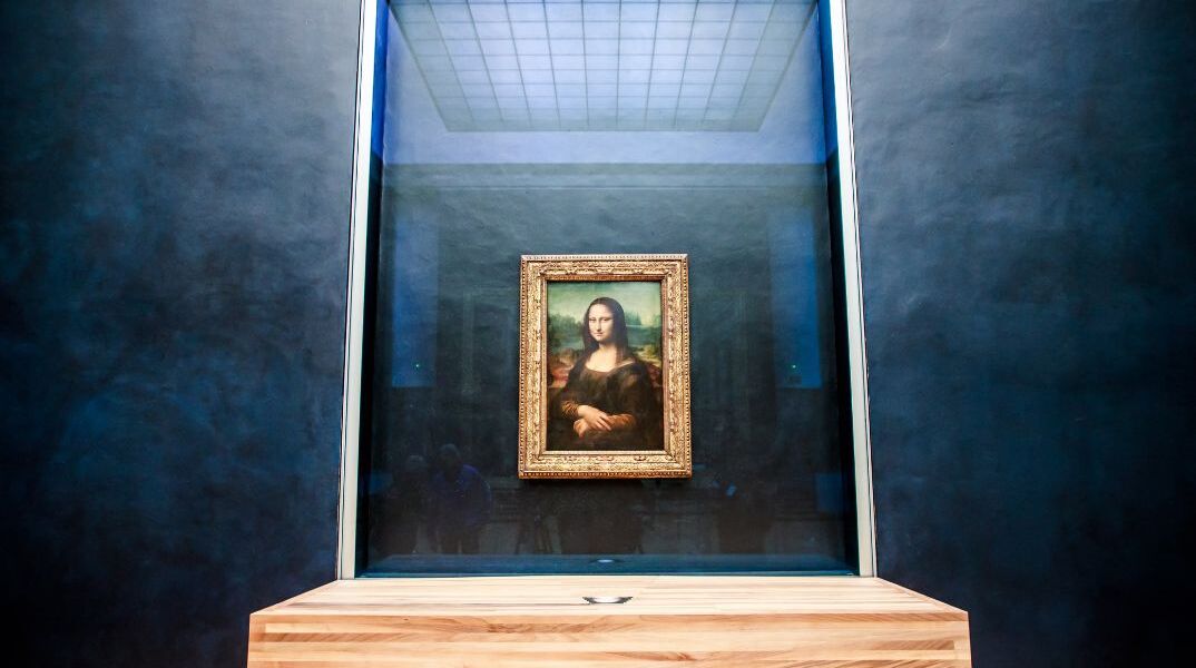 Λούβρο: Εξετάζεται η μεταφορά της Μόνα Λίζα σε αποκλειστικό δωμάτιο