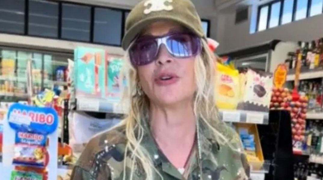 Η Άννα Βίσση στη Σκύρο 