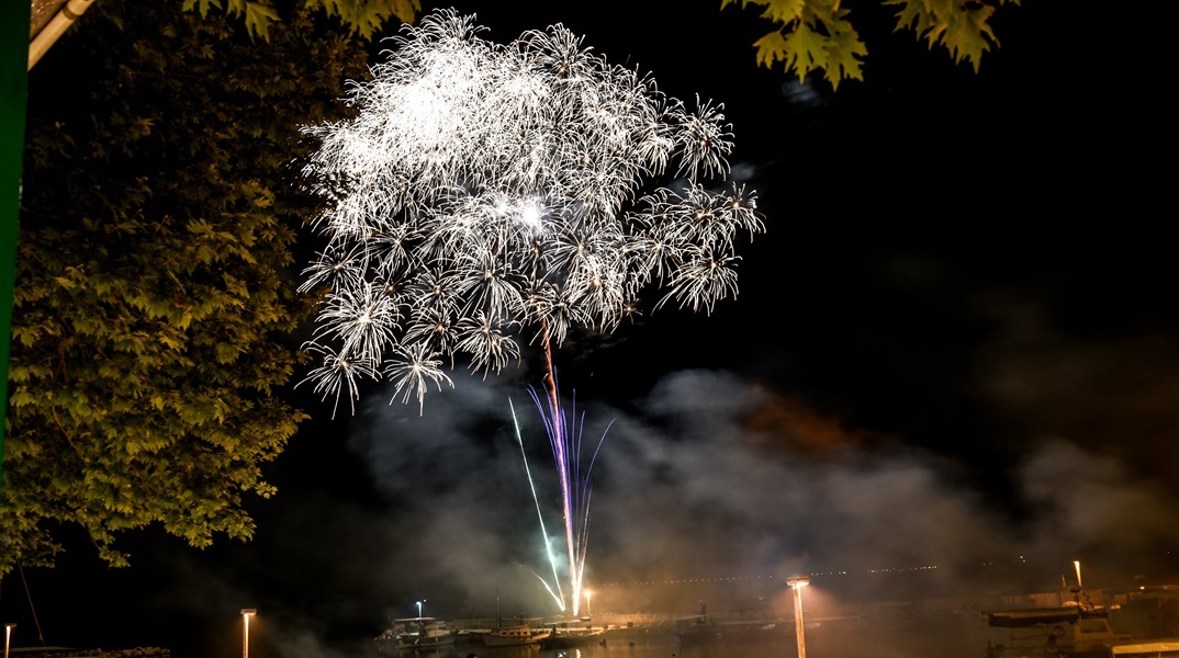 «Τα βεγγαλικά δεν είναι παιχνίδι» - Η ανάρτηση της ΕΛΑΣ για το έθιμο 