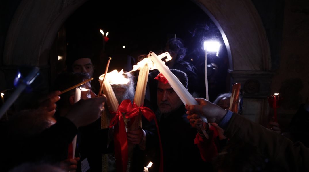 Με λαμπρότητα γιορτάστηκε η Ανάσταση σε ολόκληρη τη χώρα