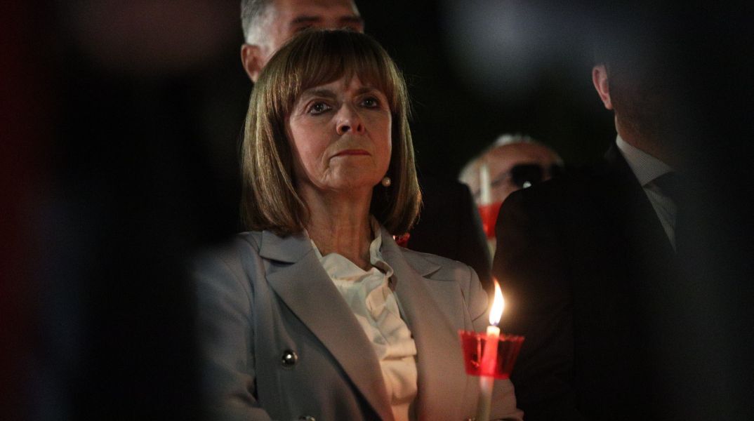 Κατερίνα Σακελλαροπούλου: To αναστάσιμο φως να γίνει οδηγός προς έναν κόσμο με αγάπη και κατανόηση προς τον συνάνθρωπο