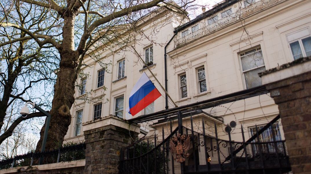 Διπλωματικό «μπρα ντε φερ» της Βρετανίας με την Ρωσία