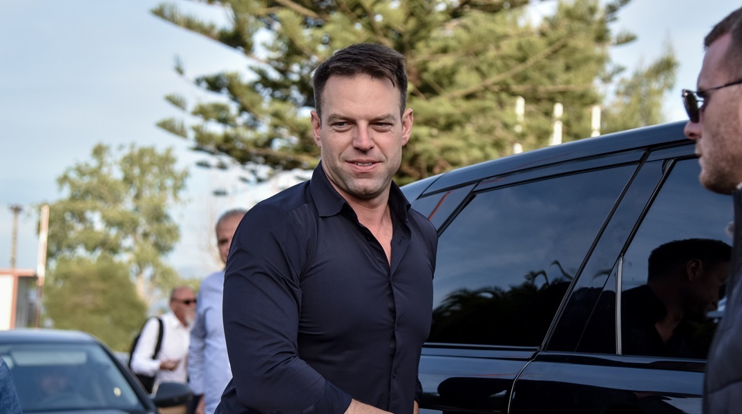 Προσήχθη 13χρονος για ομοφοβική επίθεση στον Στέφανο Κασσελάκη στον Βόλο