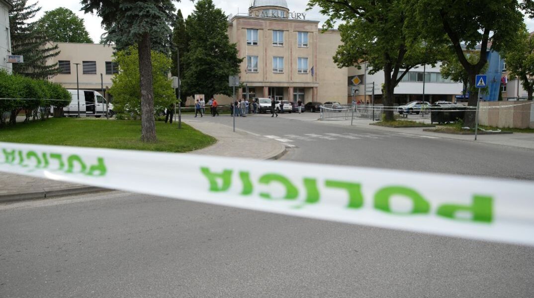 Ρόμπερτ Φίτσο: Ο λογοτέχνης Γιουράι Τσιντούλα δράστης των πυροβολισμών