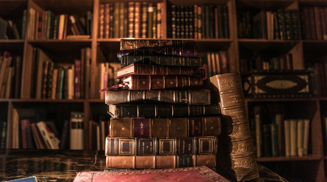 Μυτιλήνη: Κάηκε ολοσχερώς το Πνευματικό Κέντρο Καλλονής «Λέσχη Αρίσβη» 