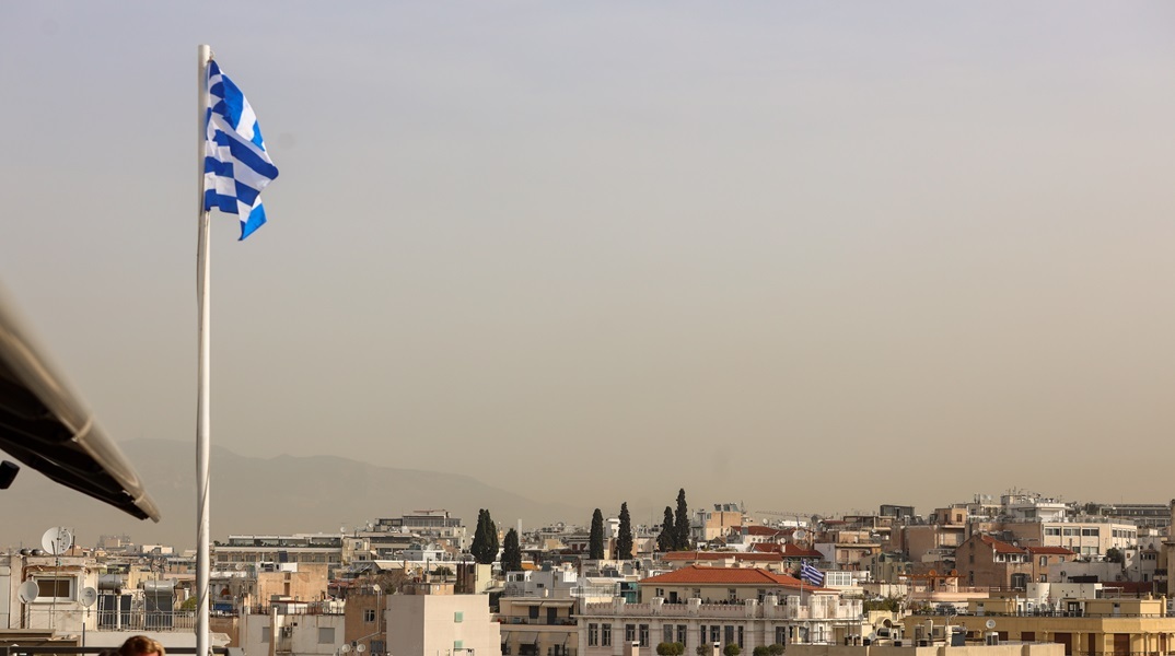 Με υψηλές θερμοκρασίες και αφρικανική σκόνη θα εκκινήσει η νέα εβδομάδα - Έως 30°C στην Αττική 