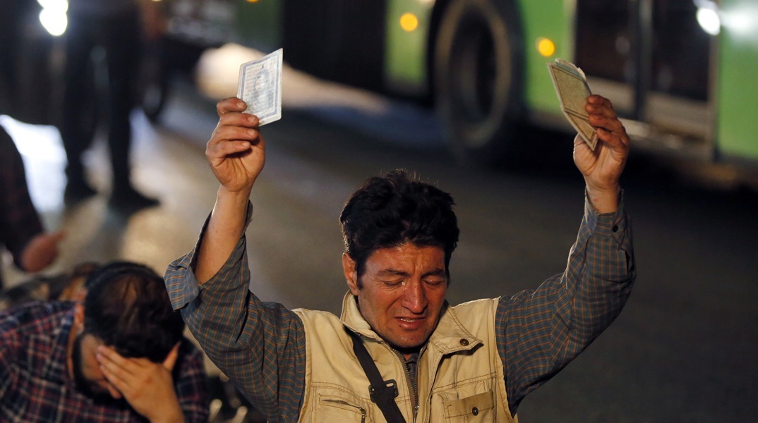 Προσεύχονται για τον Εμπραχίμ Ραϊσί στο Ιράν