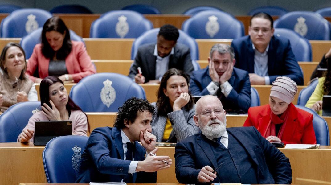 Μανιφέστο της κεντροαριστέρας κατά των συμμαχιών με ακροδεξιά κόμματα μετά τις ευρωεκλογές 