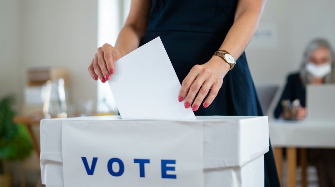 γυναικα ψηφιζει, καλπη, φακελος