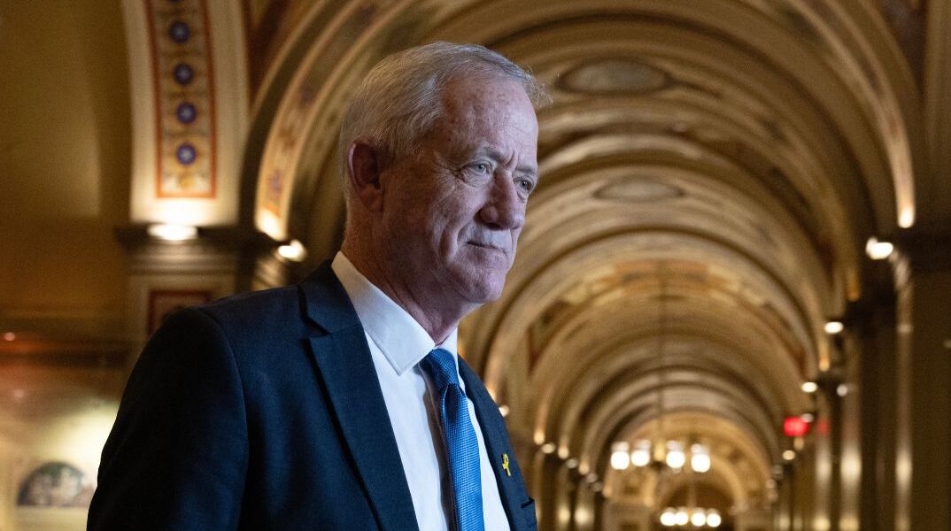 Μπένι Γκαντς: Στο σταυροδρόμι της πρόκλησης του Νετανιάχου