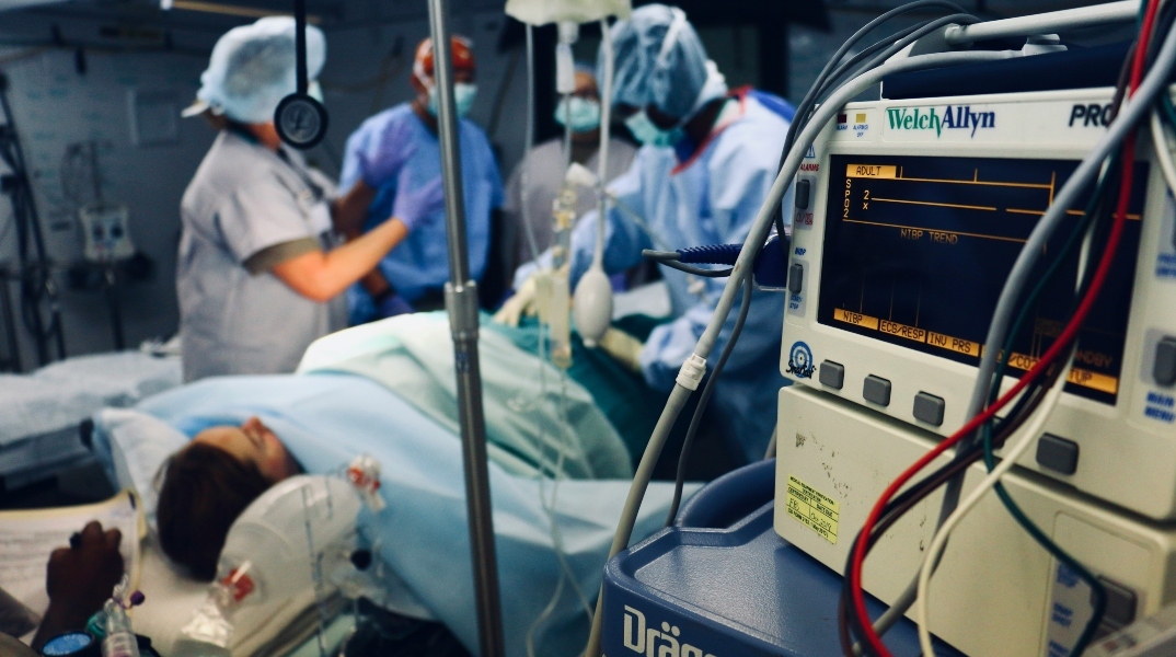 χειρουργοι, ασθενης, νοσοκομειο