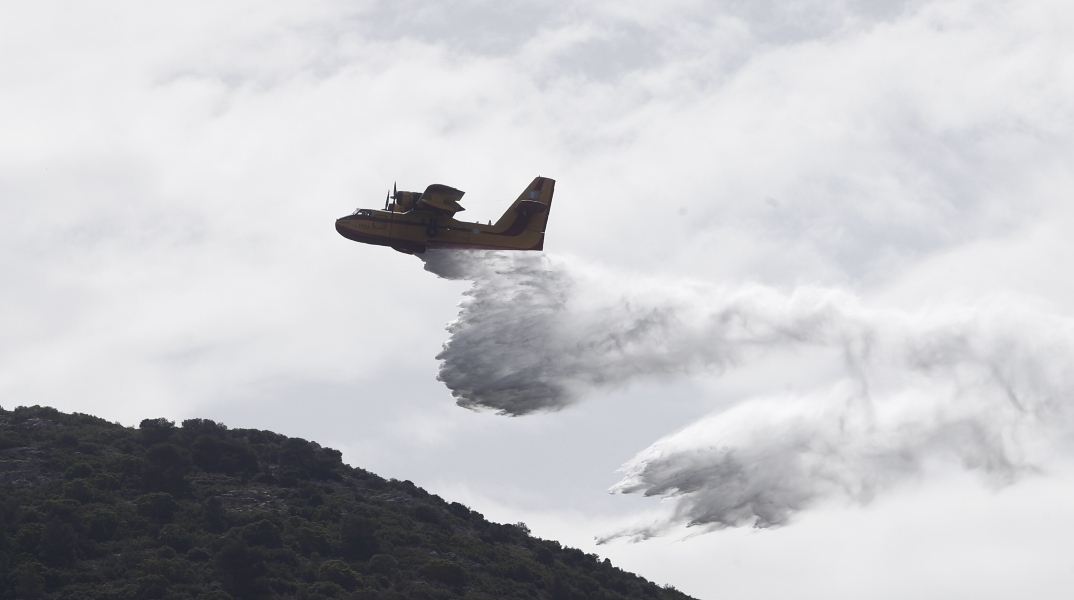 Πυρκαγιά στην Κω κοντά σε σπίτια στην περιοχή Γιαπίλη - Ενεργοποιήθηκε το 112