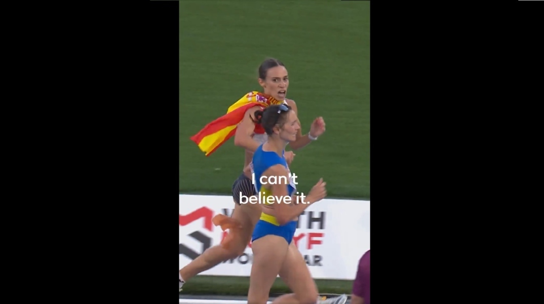 2 αθλητριες τρεχουνε 