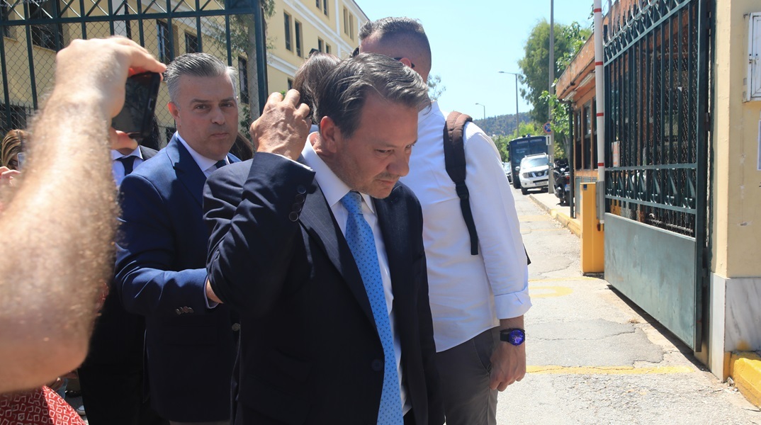 Ο Απόστολος Λύτρας ελεύθερος με περιοριστικούς όρους 