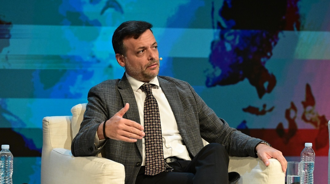 Ο Δήμαρχος Αθηναίων, Χάρης Δούκας