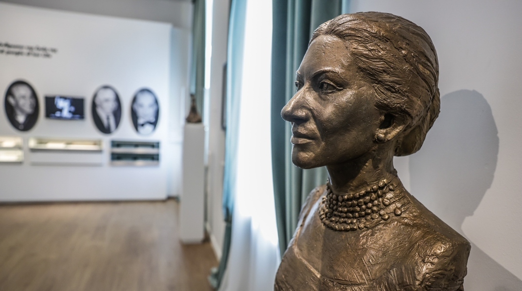 προτομη της Μαριας Κάλλας