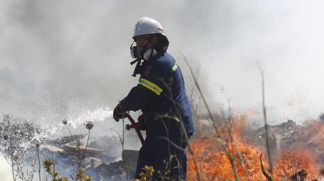 πυροσβεστες, φωτια
