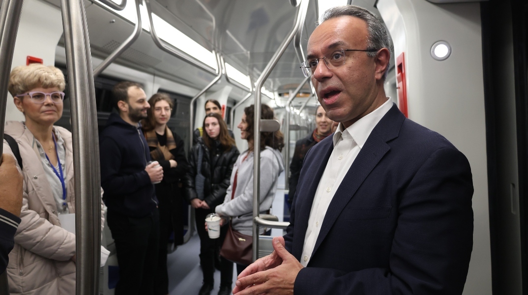 Ο Υπουργός Υποδομών και Μεταφορών Χρήστος Σταϊκούρας στο μετρο θεσσαλονικης 