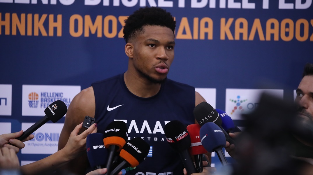 Γιάννης Αντετοκούνμπο: Θέλω να νιώσω το συναίσθημα των Ολυμπιακών Aγώνων με την Εθνική 