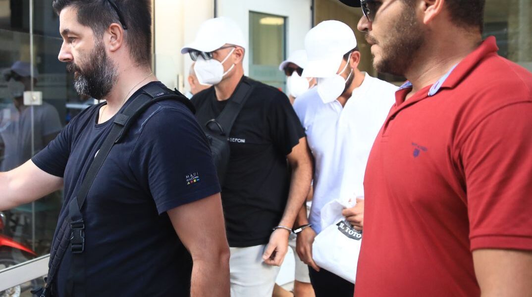 Αντιμέτωποι ακόμα και δέσμευση περιουσίας οι «13» για την φωτιά στην Ύδρα