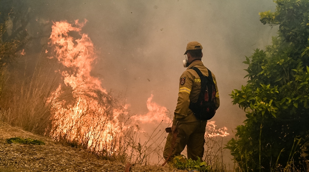 πυροσβεστης, φωτια