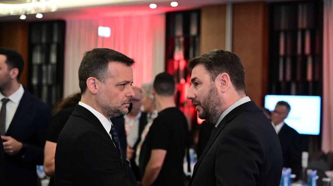  Στα «χαρακώματα» μπήκαν πλέον Δούκας και Ανδρουλάκης