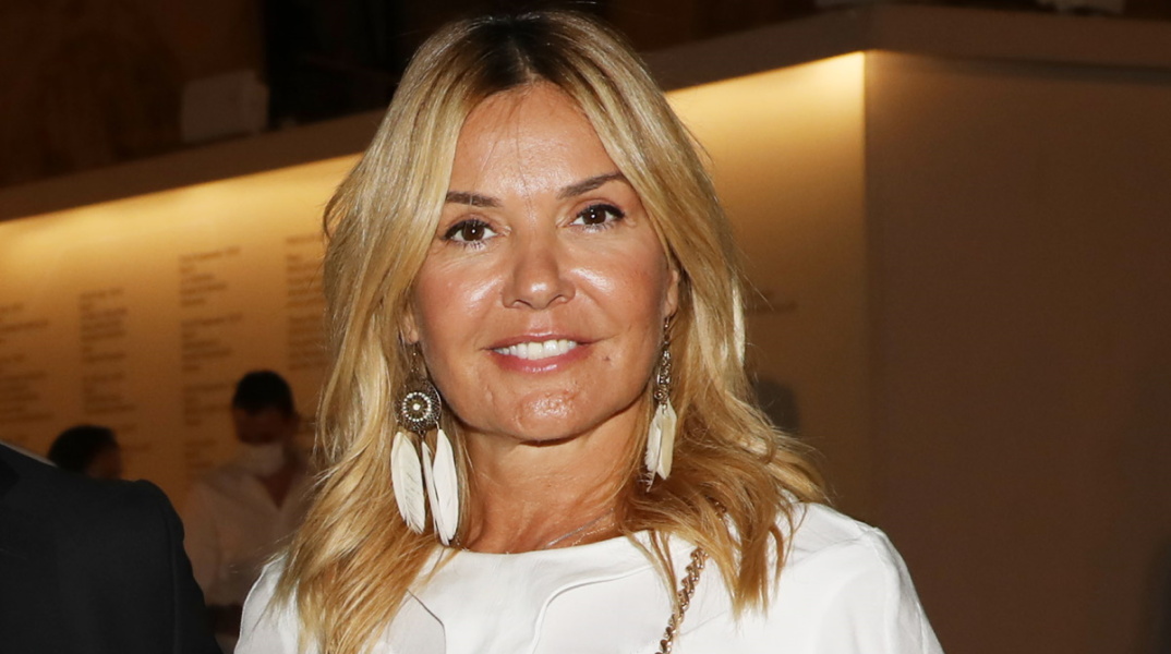 Βίντεο από την στιγμή που η Χριστίνα Παππά δέχεται επίθεση για μια θέση πάρκινγκ στη Γλυφάδα