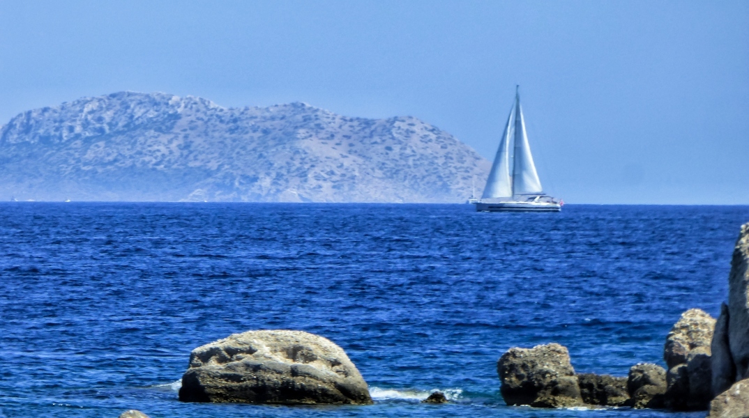 θαλασσα, ουρανος, καραβακι